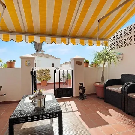 Ferienhaus Mit Balkon, Terrassen Und Gemeinschaftspool Сasa de vacaciones